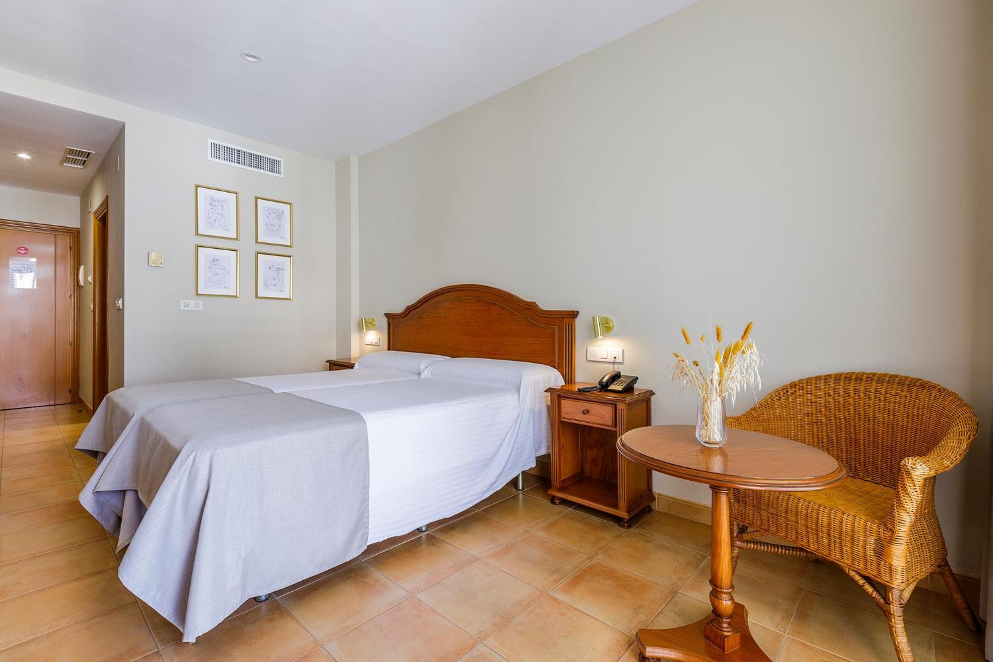 Hotel Almijara - Mares La Herradura  Εξωτερικό φωτογραφία