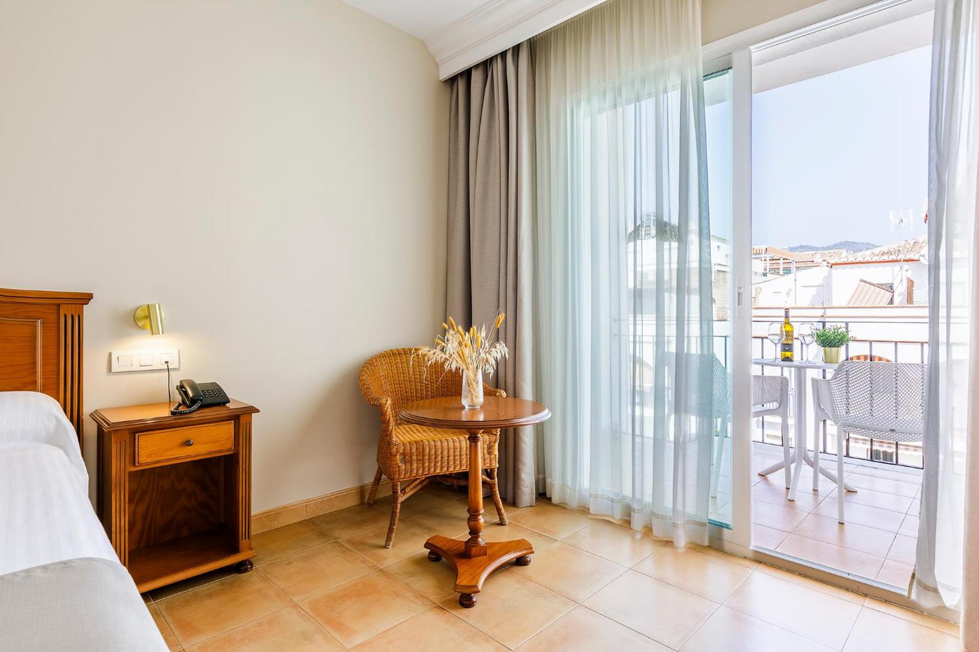 Hotel Almijara - Mares La Herradura  Εξωτερικό φωτογραφία